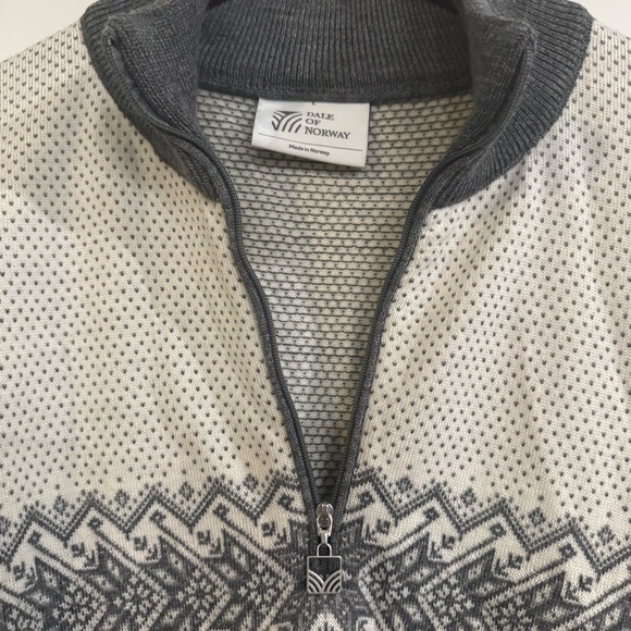 Dale Of Norway Hovden Jacquard Half Zip Wool Sweater - Picture 7 of 13